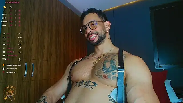 massimo_visconti's Live XXX Chat