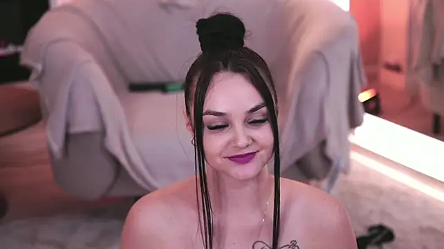 دردشة MilaFawn الجنسية المباشرة