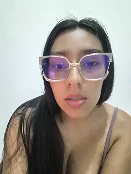 kiara_bloom8n Live XXX chat