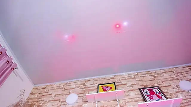lucy_daviesのライブXXXチャット