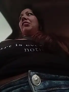 SARA_21- Adlı Modelin Canlı XXX Sohbeti