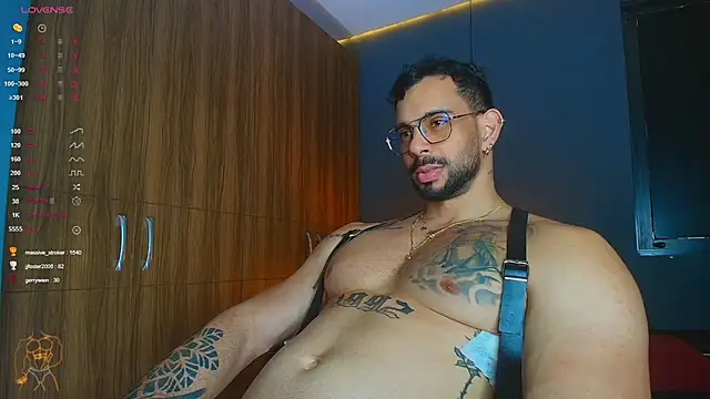 massimo_visconti's Live XXX Chat