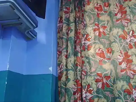 LatinopervsのライブXXXチャット