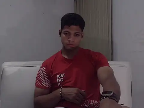 rustermc élő XXX-chatje