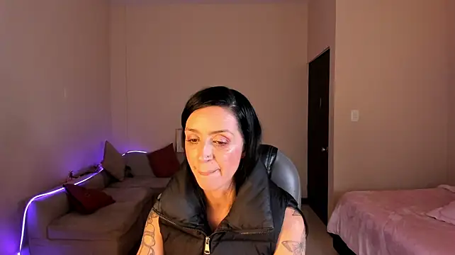 Kristen_GarnerのライブXXXチャット