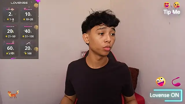 Little_Twink19xのライブXXXチャット