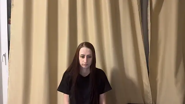 MafiOzi-Di Adlı Modelin Canlı XXX Sohbeti