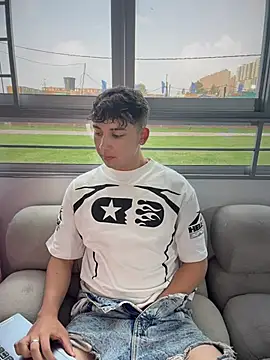 OLIVER_K Chat XXX live