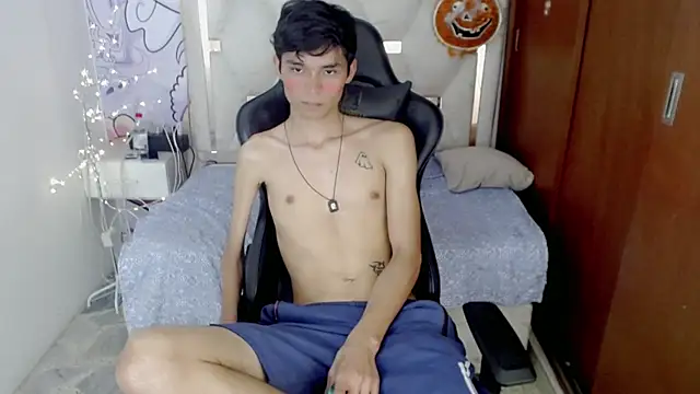 Westboyy_ Adlı Modelin Canlı XXX Sohbeti