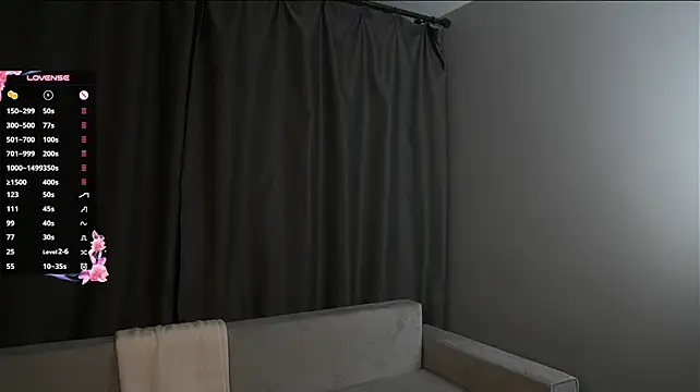 VivienQ Chat XXX in diretta