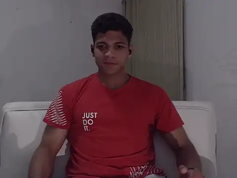 צ'אט XXX בשידור חי של rustermc