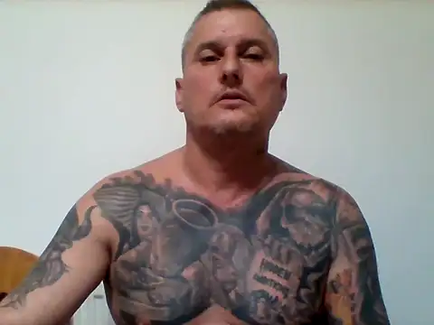 SamuelHeree13's Live XXX Chat