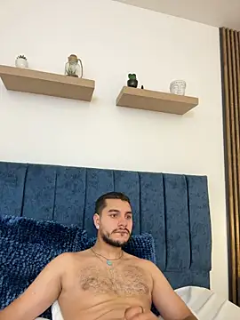 Chat +18 de AmadeoWild ao vivo