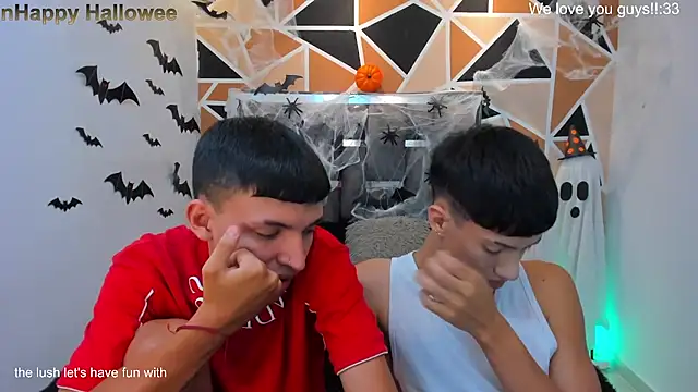 Juan_Nd_Steven's Live XXX Chat