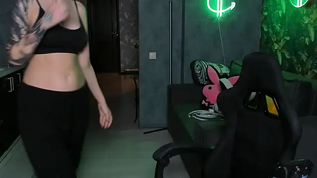 Blckmirrorr – Live XXX-chat
