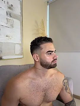 PaulPhoenix_ Live XXX-Chat