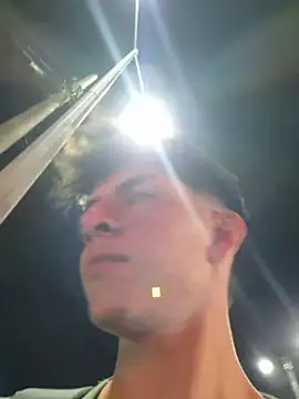 ZaneHoward XXX чат на живо