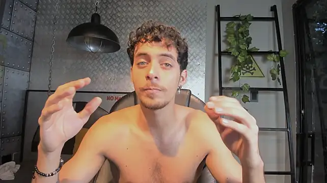 Jeey_Bee Chat XXX live
