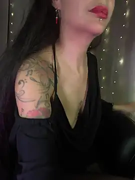צ'אט XXX בשידור חי של Masha_Real_84