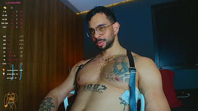 massimo_visconti Adlı Modelin Canlı XXX Sohbeti