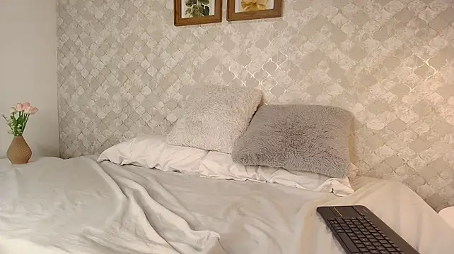 KayleeJones7: онлайн-секс-чат