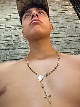 Chat XXX ao vivo de Lander_Cruz