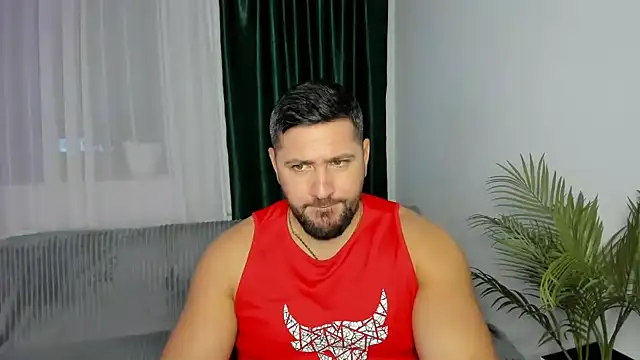 Gold_Alpha_Boy élő XXX-chatje