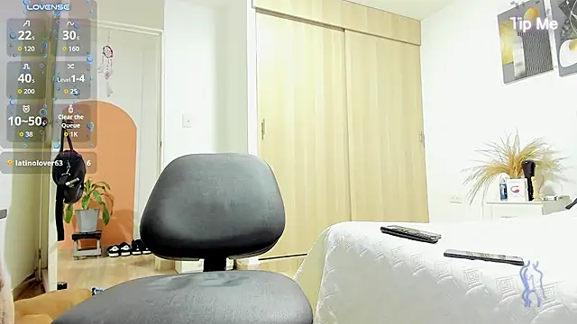 Sebastian-Dash Live XXX-Chat