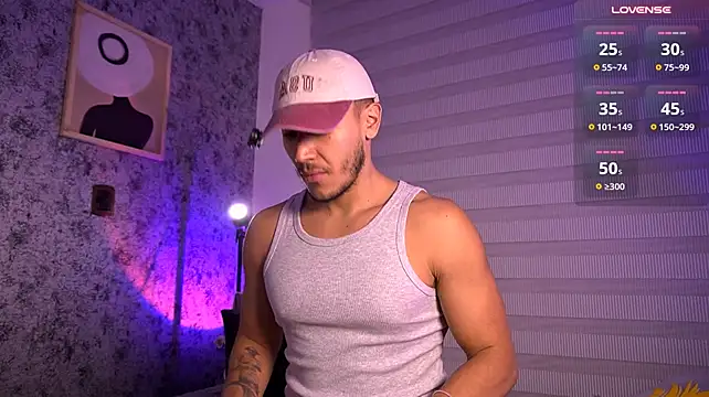 MarkSantozz's Live XXX Chat