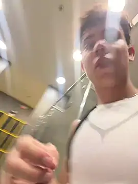 yoursexyjose's Live XXX Chat