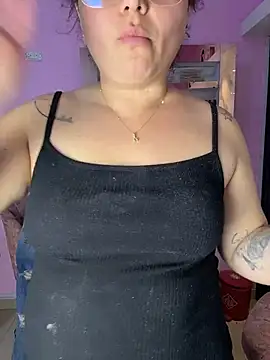 Chat +18 de Nails_Lucia ao vivo
