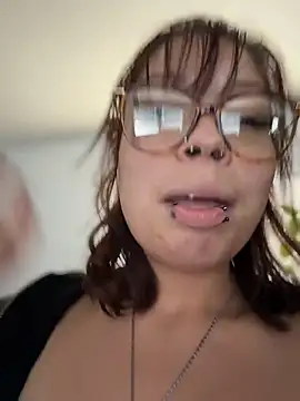 moan4mona XXX чат на живо
