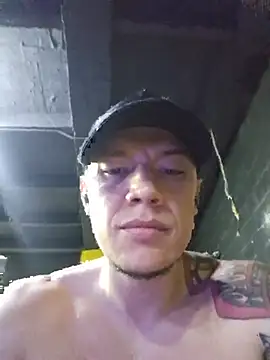 Nayib_FrezhのライブXXXチャット