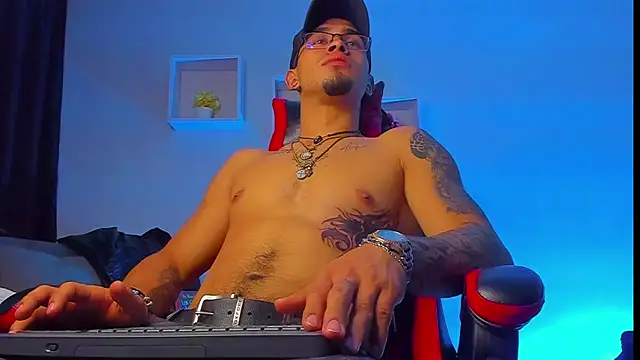 Demond_Master Live XXX Chat