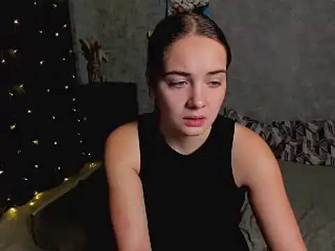 KristinaLoisonのライブXXXチャット