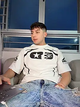 OLIVER_K Chat XXX live