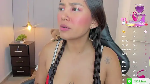 Chat +18 de isabella_florez ao vivo