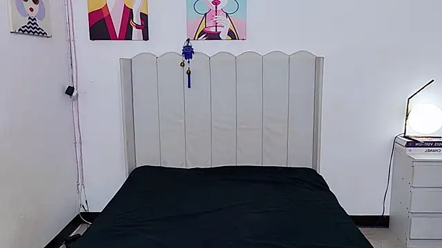 MirandaSterlingのライブXXXチャット