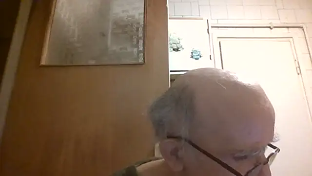 mariusica1@xh's Live XXX Chat