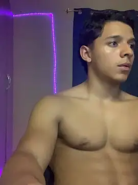Онлайн чат XXX fitboycm1