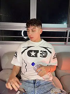 OLIVER_K – Naživo XXX chat