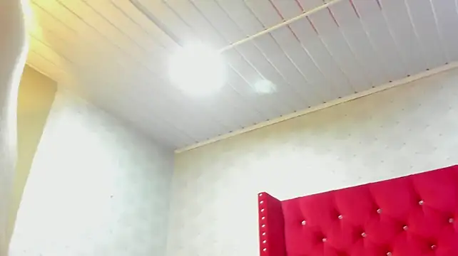 NickWild's Live XXX Chat