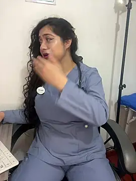 Amyy_1's Live XXX Chat