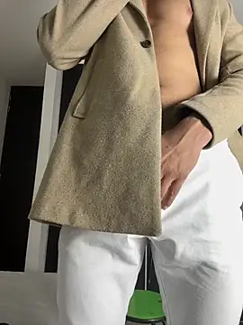 ClayBrown XXX чат на живо