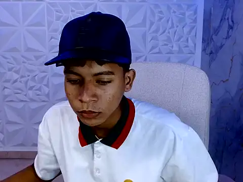 andrew_dlhz Webcam show
