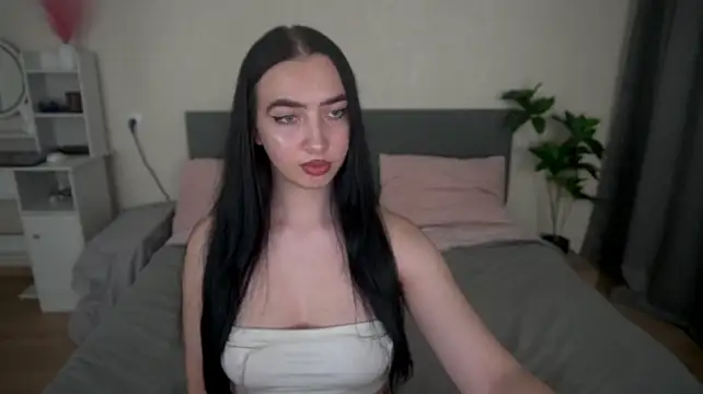 WildKittenX_'s Live XXX Chat