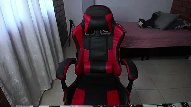 Aron_Boyy: απευθείας συνομιλία ΧΧΧ
