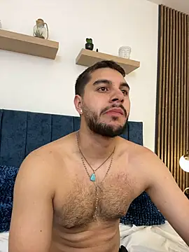 AmadeoWild – Naživo XXX chat