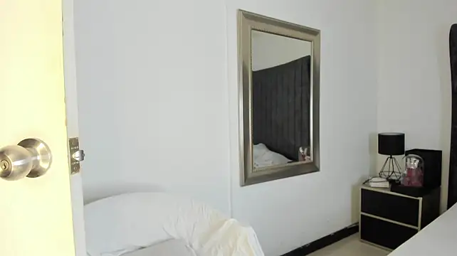 AnnyCherry_ Webcamshow