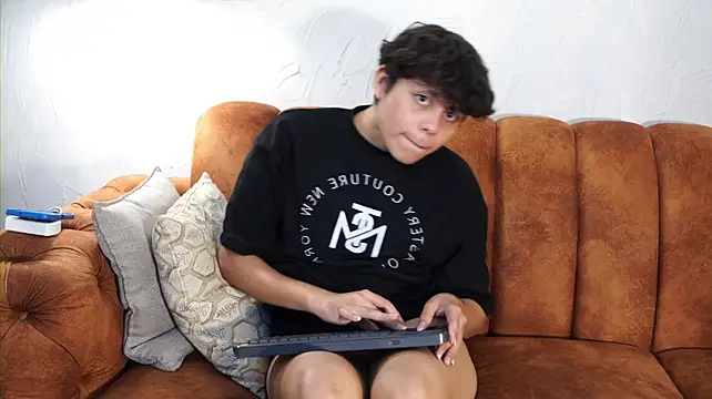 Chat XXX en directo de Nathann_Bell